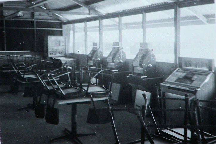 Dennis Currie photo: EM Club slot machines, Phu Bai, 1966